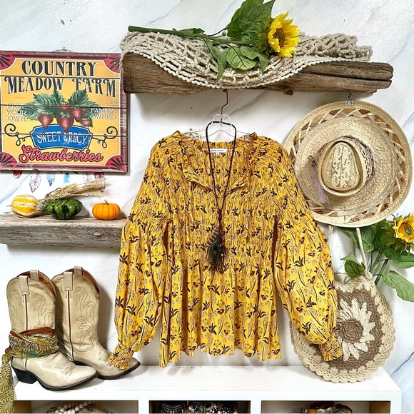 Rose & Olive Tops - Sunflower 🌻 vibe prairie vibe floral blouse w prairie country vibe